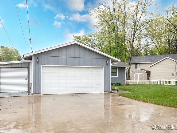 3rd image of 8220 Indian Shores Dr
