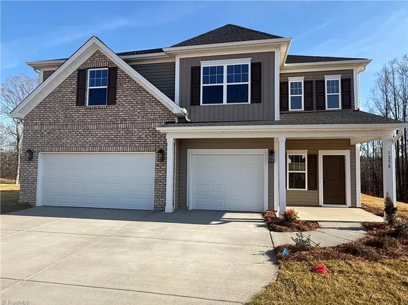 1258 Creek Knoll Dr, Lewisville, NC 27023