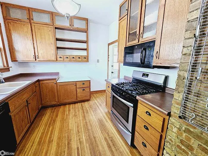 206 NE 1st St — Photo 9
