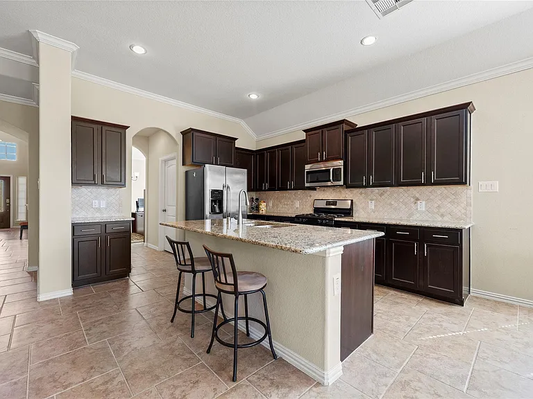 16127 Fairway Creek Cir — Photo 6