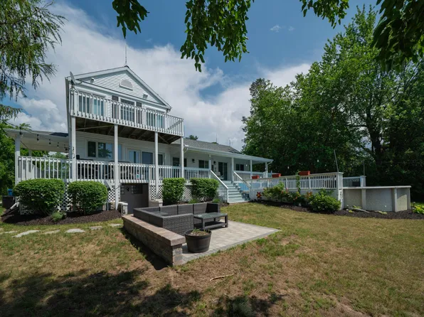 870 Blue Star Hwy, South Haven, MI 49090
