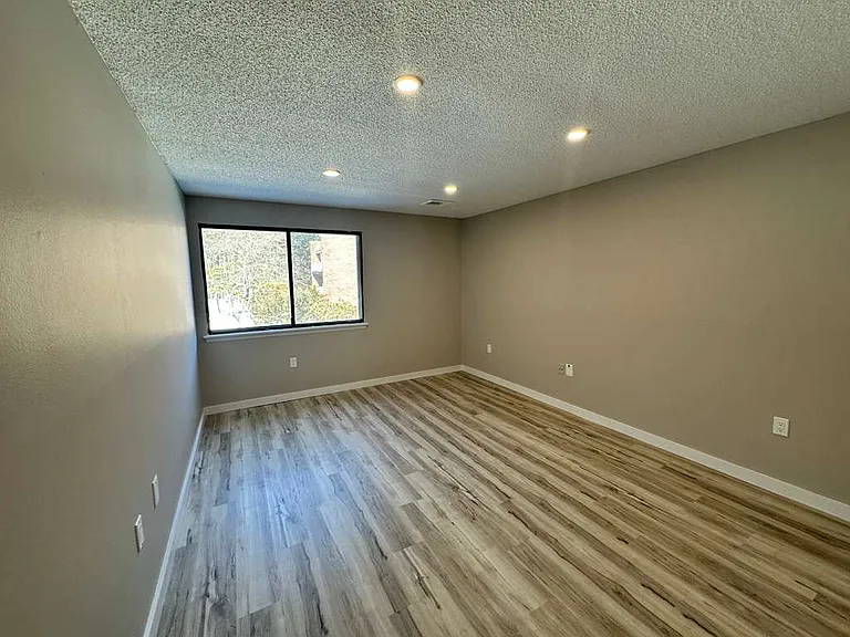 44B117 Avonwood Rd #117 — Photo 20