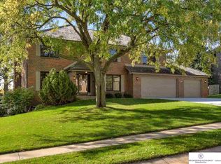 13505 Charles Cir, Omaha, NE 68154