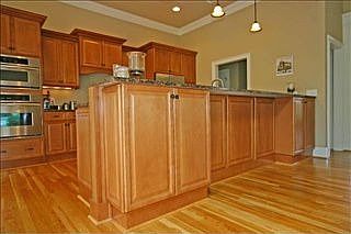 3rd image of 15 Graywood Ct