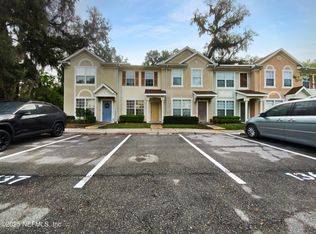 3517 Twisted Tree Ln, Jacksonville, FL 32216