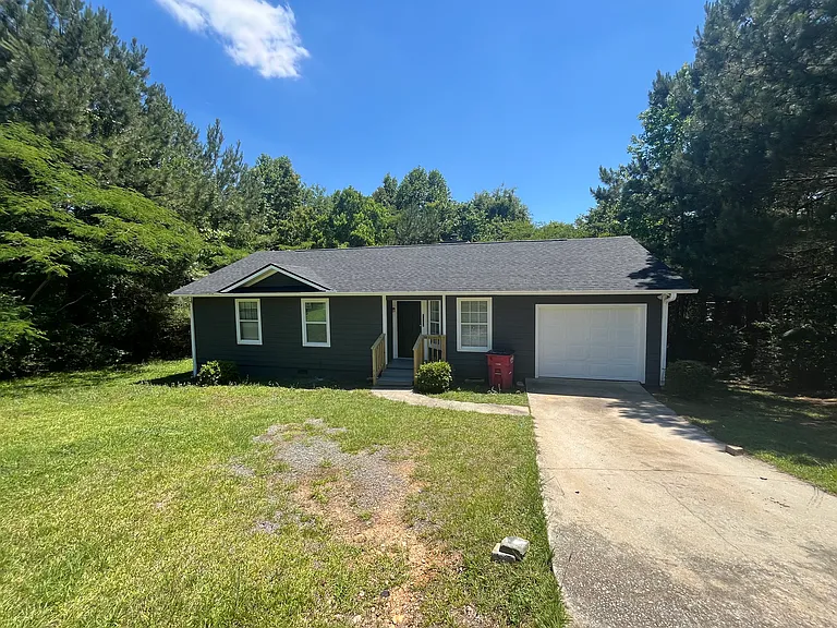 3460 Wilmington Dr — Photo 1