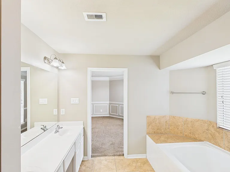 17143 Deaton Mill Dr — Photo 22