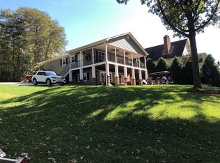 520 Brown Arrow Cir, Inman, SC 29349