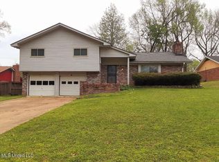 364 Sharon Dr, Jackson, MS 39204