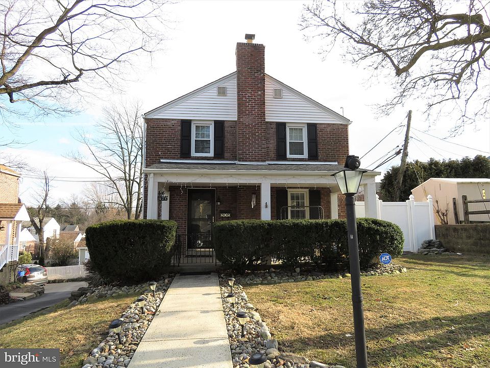 1st image of 625 Palairet Rd