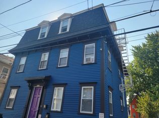 142 Chester Ave FLOOR 3, Providence, RI 02907