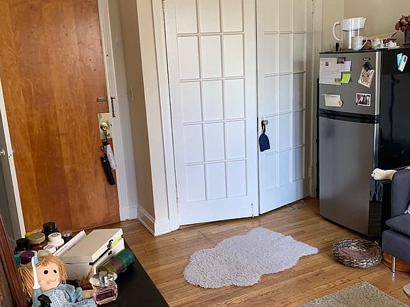 4th image of 300 E University Pkwy APT B6