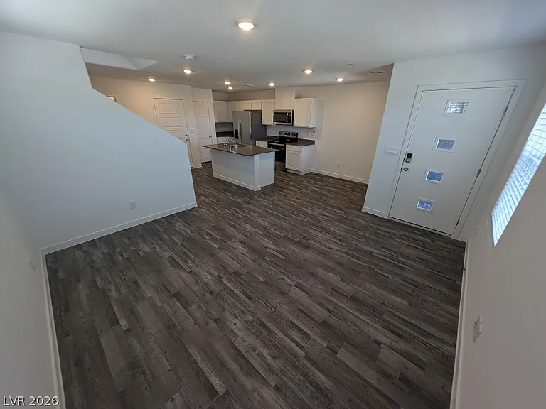 484 Golden Myna Ave — Photo 5