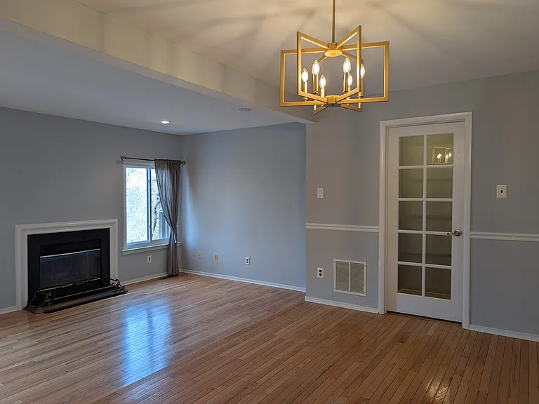 37 Whitehall Ct — Photo 5