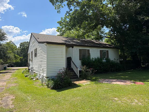 4th image of 403 Old Richton Rd