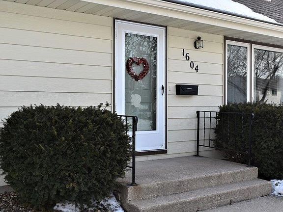 2nd image of 1604 Lucia Ave
