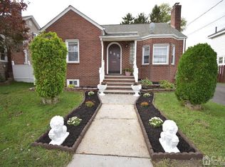 644 Nassau St, North Brunswick, NJ 08902