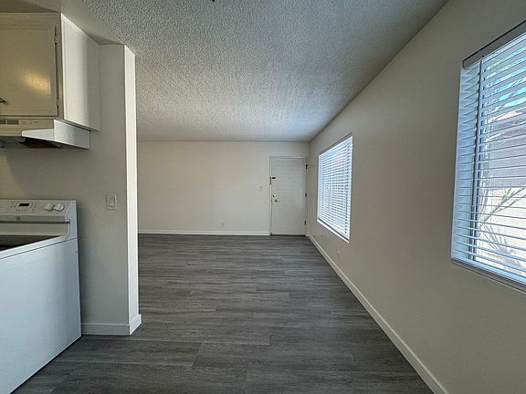 4th image of 3104 E Colorado St #7