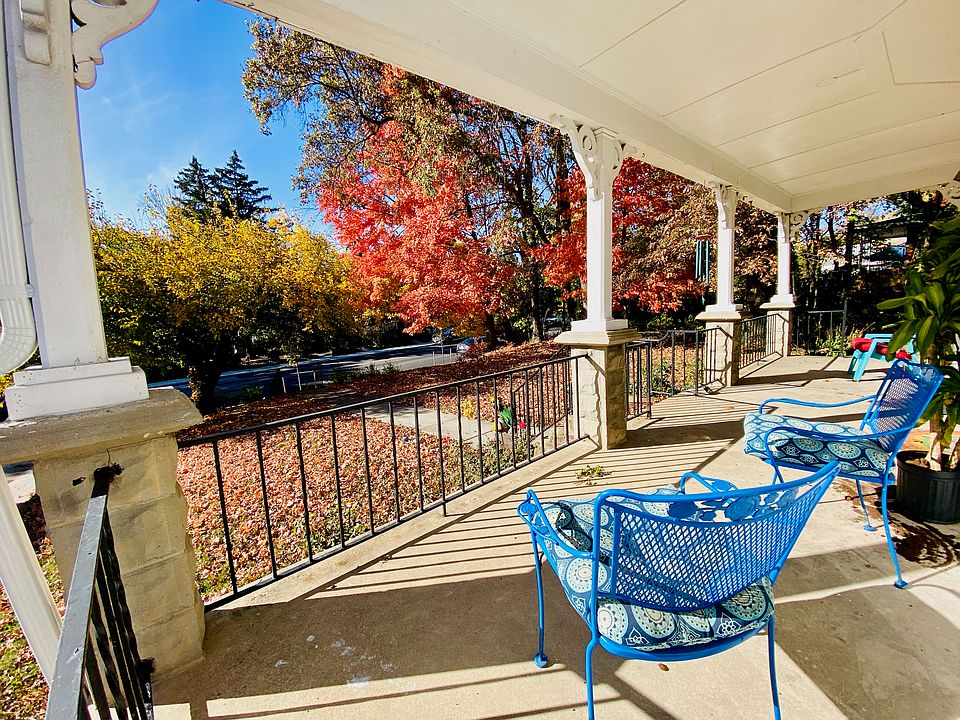 front porch facing Greenmount with a nice setback from the street