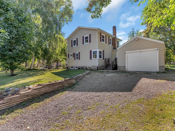 700 5th St SE, Willmar, MN 56201