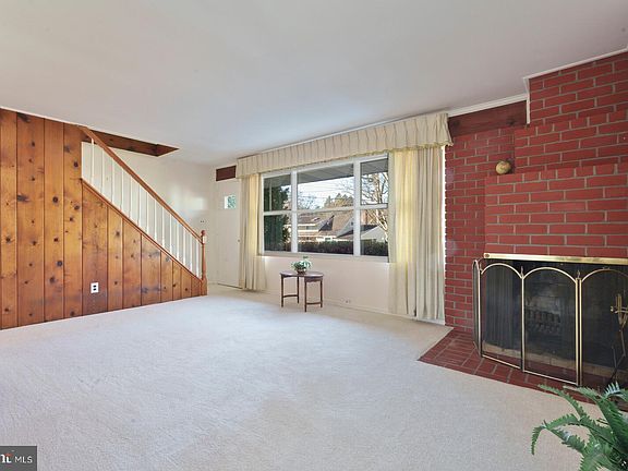 5th image of 1710 Gruenther Ave