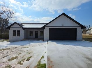 1529 N 2nd St, Dardanelle, AR 72834