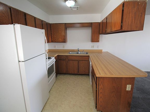 4th image of 2205 N Jones Blvd APT 4