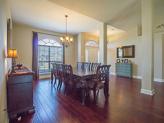 4th image of 11322 Camelot Estates Dr