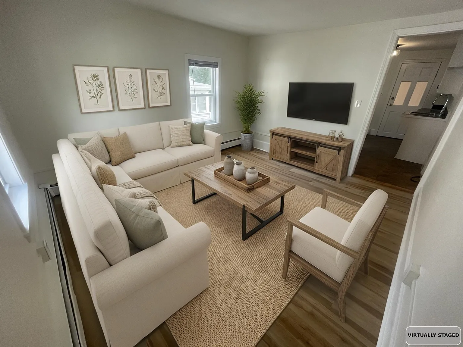 4 bed, 1.0 bath, 1159 sqft, $3,000 — Photo 4