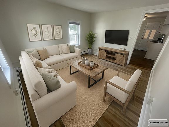 4th image of 29 Central St APT 2
