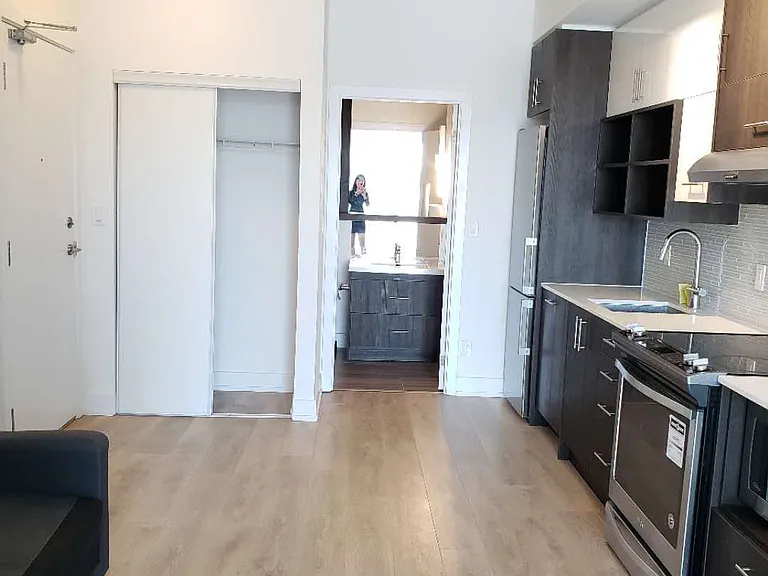150 Fairview Mall Dr #212 — Photo 10