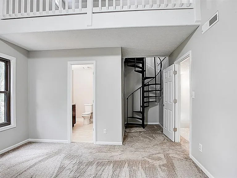 168 Lake Forest Dr — Photo 16