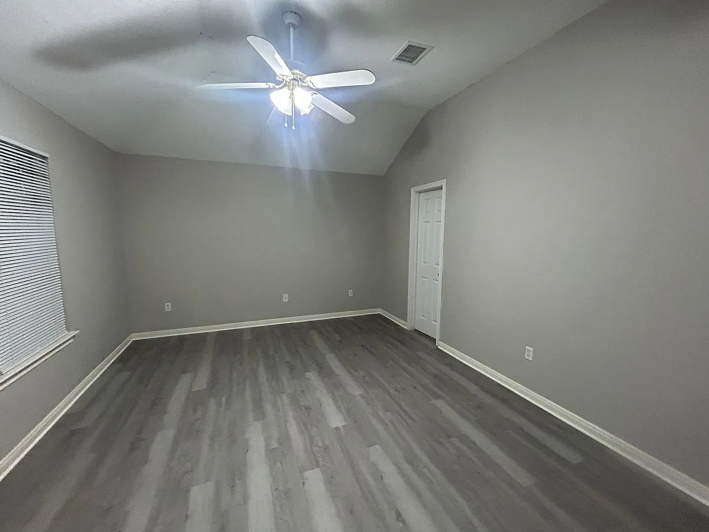 Midway ISD Speegleville Home — Photo 2