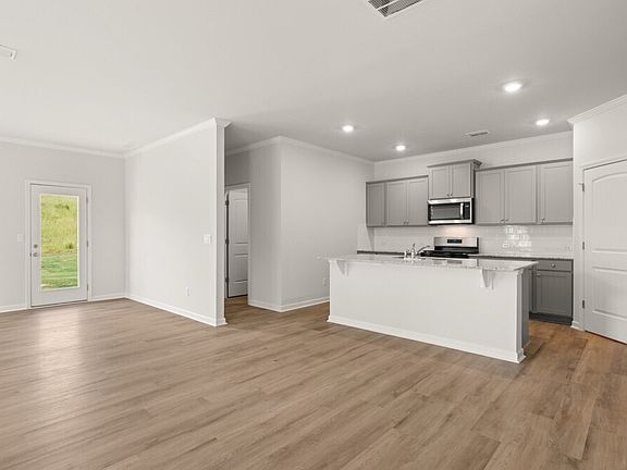 4th image of 139 Cyrilla Walk