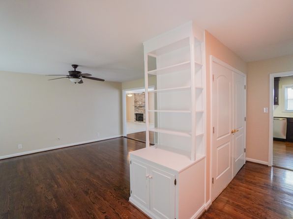 1017 Primrose Dr, Greenbrier, TN 37073