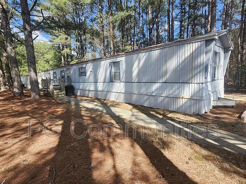 Building Photo - 3013 Michelle Dr