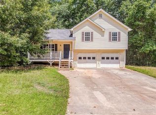 355 Spring Leaf Dr, Dallas, GA 30157