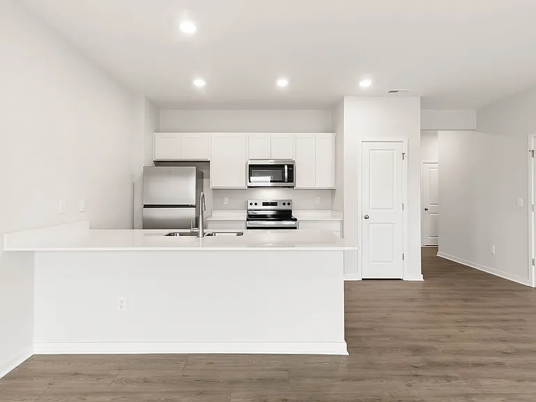 954 Sherwood Loop — Photo 9