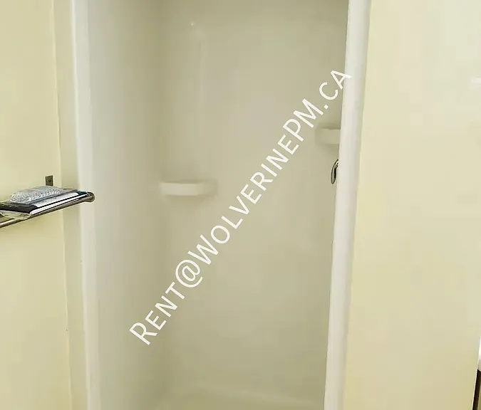 392 Albert St #304 — Photo 3