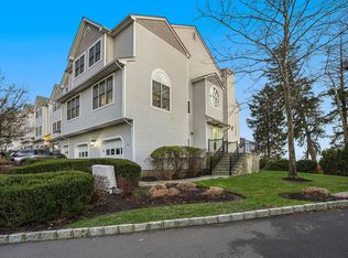 31 Forest Ridge Rd, Nyack, NY 10960