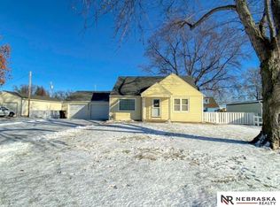 317 S East St, Valley, NE 68064