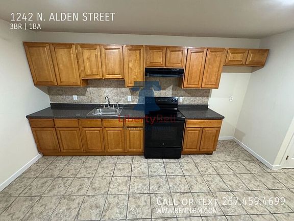 3rd image of 1242 N Alden St