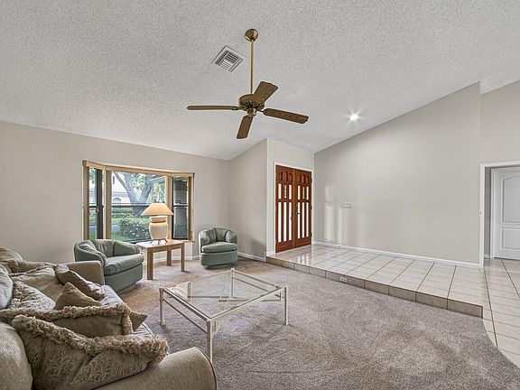 4th image of 4256 Gleneagles Dr