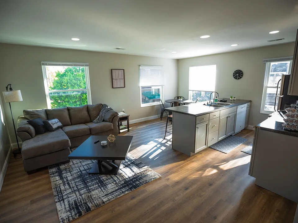 274 McCullough St #6