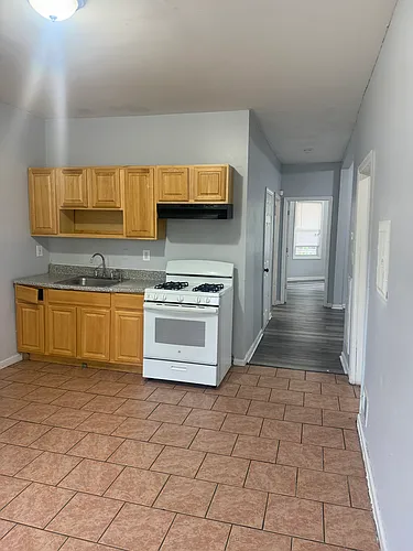 52 Franklin St #1 Photo 1