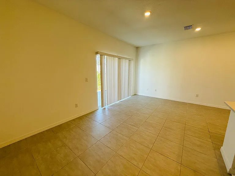 2264 Paravane Way — Photo 6