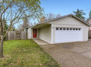 10222 SE Long St, Portland, OR 97266