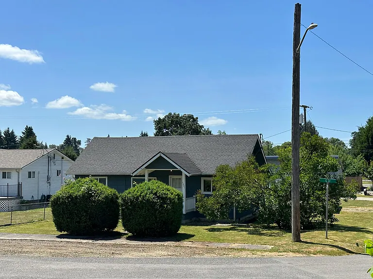 1231 G St — Photo 23
