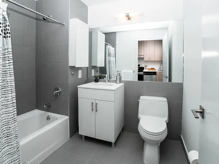 11-39 49th Ave #712 — Photo 4