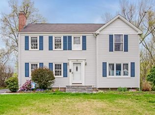 10 Linbrook Rd, West Hartford, CT 06107